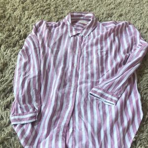 American eagle shirt.  NWOT. Medium ladies